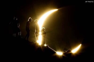 Solar eclipse: Rare 'ring of fire' dims skies