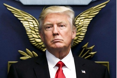 'We Proudly Stand for National Anthem': Trump Warns Players Over Super Bowl Kneeling