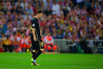 It must be hard to be Messi, says Barcelona coach