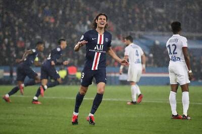 Edinson Cavani to Leave Paris Saint-Germain before Champions League Last Eight