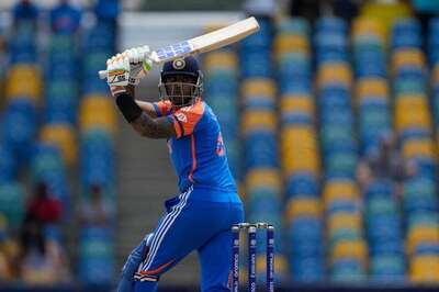 'Started Chewing my Gum Even Harder': Suryakumar Yadav's Hilarious Response to Query Over Virat Kohli's Dismissal; Watch