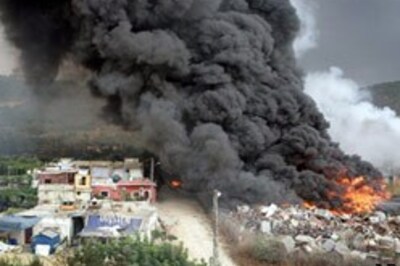 Israel strikes Lebanon before truce