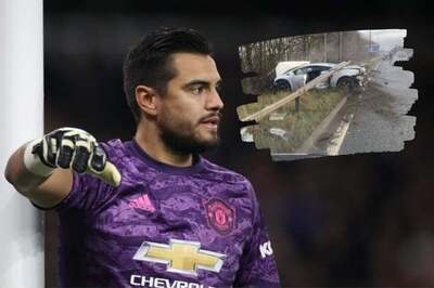 Manchester United Keeper Sergio Romero 'Training as Normal' after Crashing Lamborghini