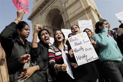 Delhi gangrape victim off the ventilator, say doctors