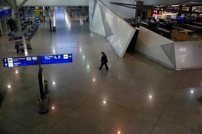 Greek Civil Servants Walk Off Job In 24-hour Strike