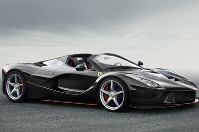 Ferrari Unveils LaFerrari Convertible, Says Car Sold out Before Launch