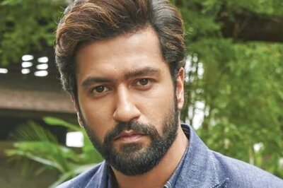 'Vicky Kaushal is Mid': Fans Fight Online As 'X' User Wants Actor to 'Stop Dancing' on Internet