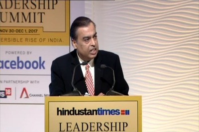 I Don't Carry Cash or Credit Card, Says Mukesh Ambani at HT Leadership Summit