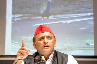 Adityanath Talking About 'Tamancha' to Divert Attention: Akhilesh Yadav