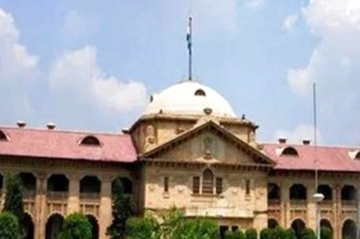 Review Every Year Reimbursement of Fees Under RTE to Private Schools: HC