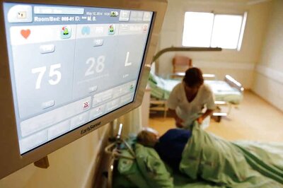 Doctors Remove 35-kg Ovarian Tumour from 60-year-Old Woman in West Bengal