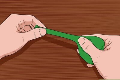 How to Fill Up a Water Balloon