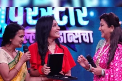At Me Honar Superstar Grand Finale, Contestant Neha Methe's Mother Gets Special Gift