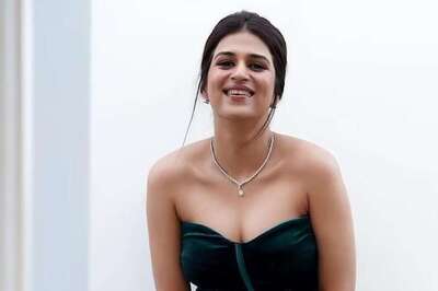 Shraddha Das In Emerald Velvet Tube Dress Is Giving Major Fashion Goals