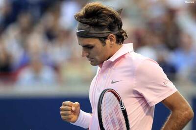 Federer to meet Djokovic in semifinal