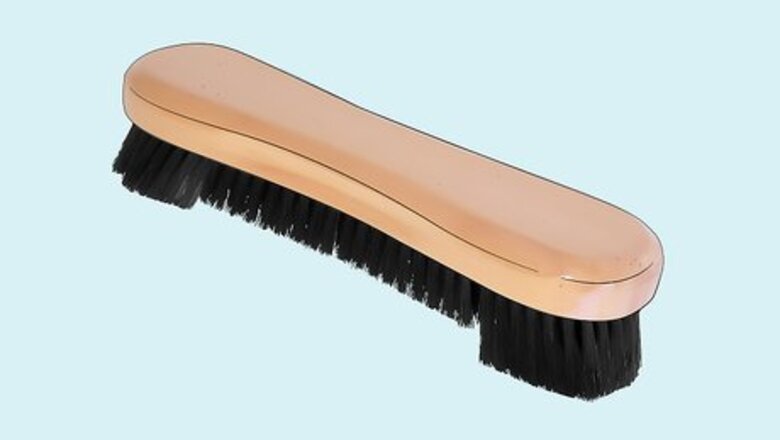 How to Clean a Pool Table