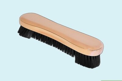 How to Clean a Pool Table