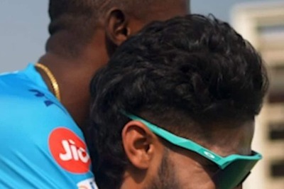 'Introducing Our Vikram and Vetal': LSG's Prerak Mankad Gives Shamar Joseph a Piggyback Ride During Training Session - WATCH