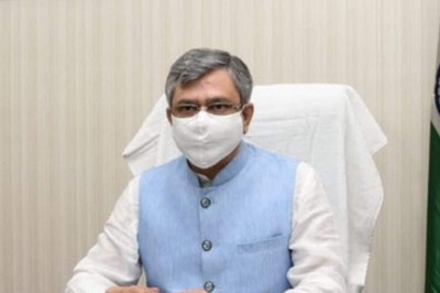 'Social Media Made Posting Hate Speech Difficult in US, Not So in India': Union Min Vaishnaw Calls for Better Self-regulation