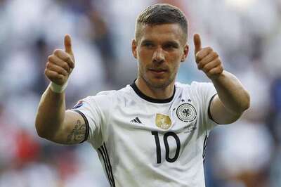 Galatasaray Get Beijing Offer for Podolski