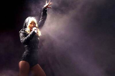 Taylor Swift to Star in Movie Version of 'Cats' Alongside Ian McKellen, Jennifer Hudson