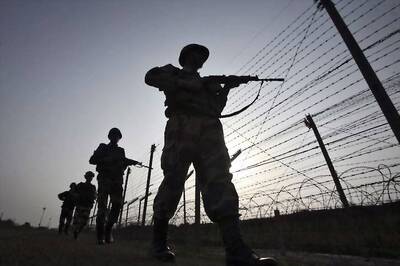 Pakistan Summons Indian Envoy to Protest Soldiers' Deaths in Firing