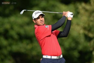 Gaganjeet Bhullar, Jeev Milkha Singh slip down in KLM Open