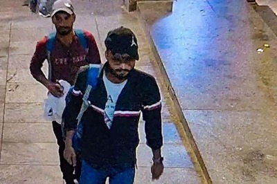 Salman Khan Firing Case: Police Vehicle Usually Outside Actor's Home Missing on Sunday, Cops Plot Route Taken by Accused