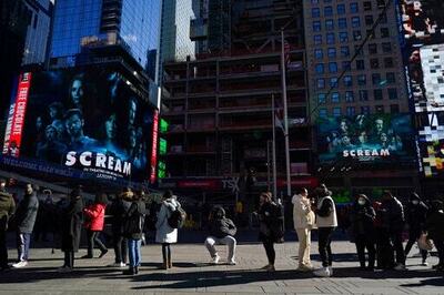 New Year's Eve In Times Square Still On, With Smaller Crowd