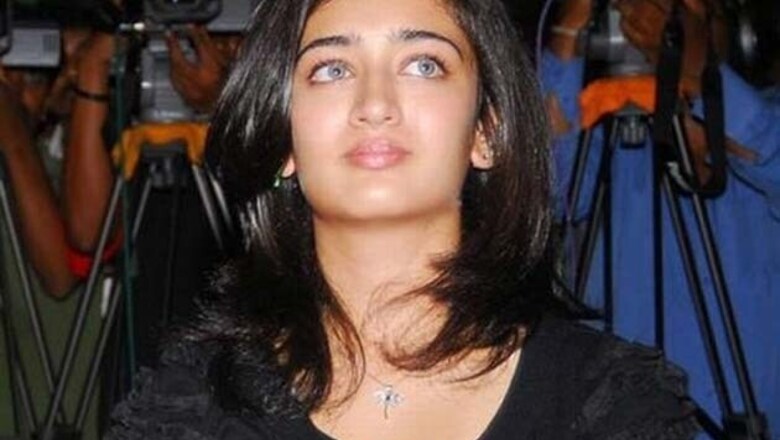Akshara Haasan to make Bollywood debut opposite Dhanush