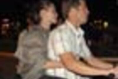 Spotted! Jolie and Pitt in Vietnam