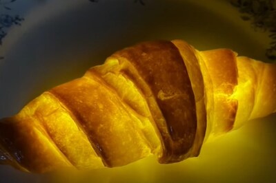 Foodies, This Croissant Lamp Will Trigger Your Hunger Pangs