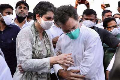 Detained on Way to Hathras to Meet Rape Victim's Kin, Rahul & Priyanka Gandhi Escorted Back to Delhi