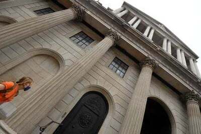 BoE's Saunders Expects More Stimulus For COVID-hit UK Economy