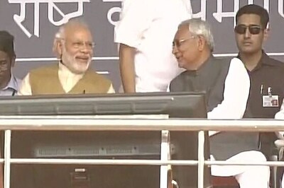 In Bihar, PM Modi slams Congress, lauds Nitish Kumar