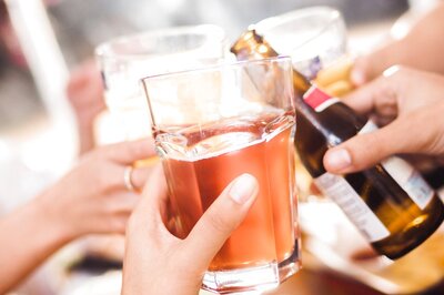 Here's How Density Of Bars, Restaurants Determine A Person's Alcohol Consumption