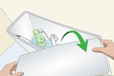 How to Unclog an Overflowing Toilet