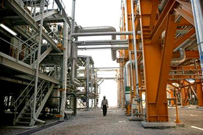 US Senator asks India to stop oil imports from Iran