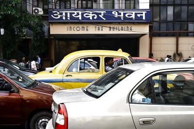 I-T Detects Rs 3,300 Cr Black Income; Seizes Rs 92 Cr New Notes