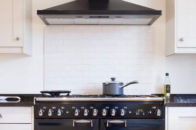 Things To Keep In Mind While Choosing A Chimney For Your Kitchen