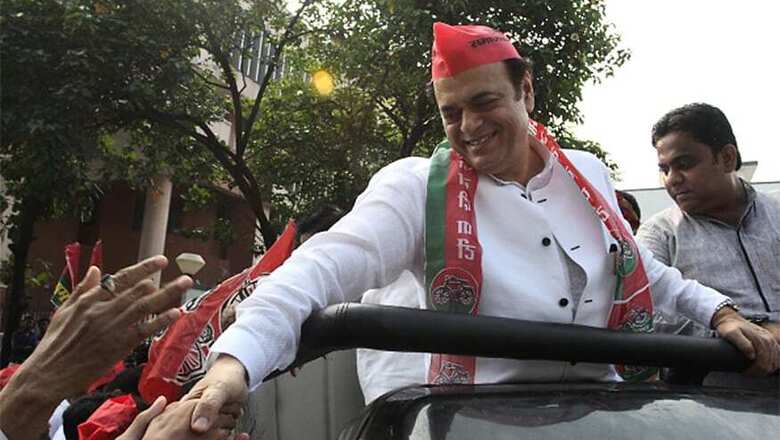 Abu Azmi Mocks Karan Johar Becoming a Parent, Asks If he has Medical Issues