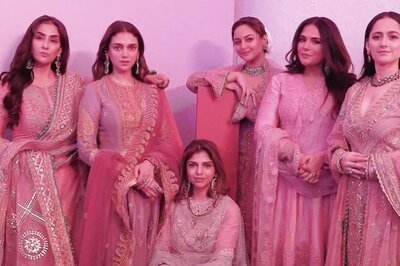 Manisha Koirala's Special Shout Out To Her Heeramandi Co-Stars