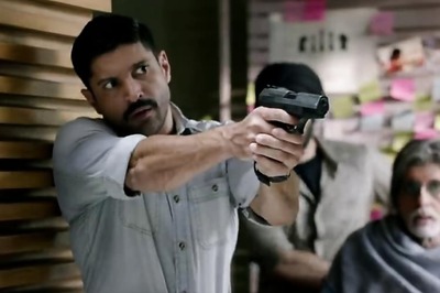 Farhan Akhtar's 'Wazir' avatar impresses IPS officer