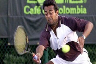 Paes-Damm enter last four
